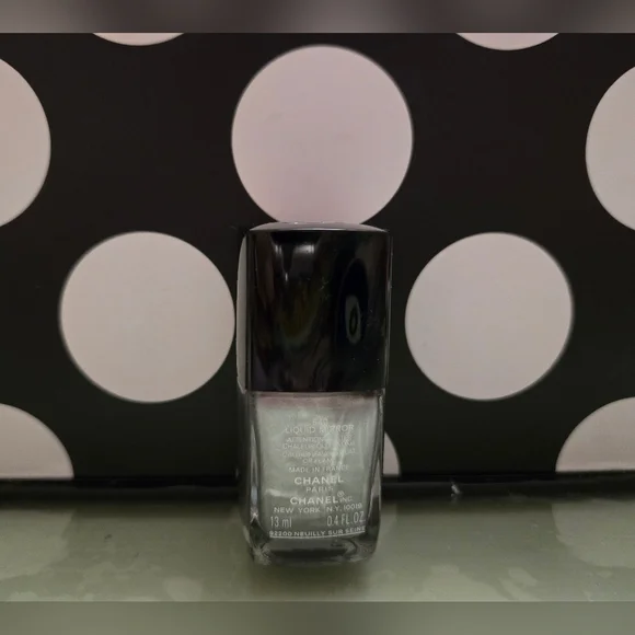 ✨️Chanel Polish✨️ - Picture 3 of 3
